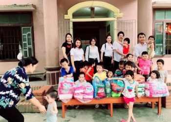 TẬP ĐOÀN TECCO TẶNG QUÀ TRUNG THU CHO CÁC EM NHỎ MỒ CÔI